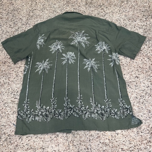 Crofts&Barrow Men’s Button Up Tropical Tee - Picture 2 of 2